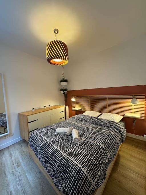 Appartement Charmant Hypercentre Avec Patio Prive Et Parking Orléans Eksteriør billede